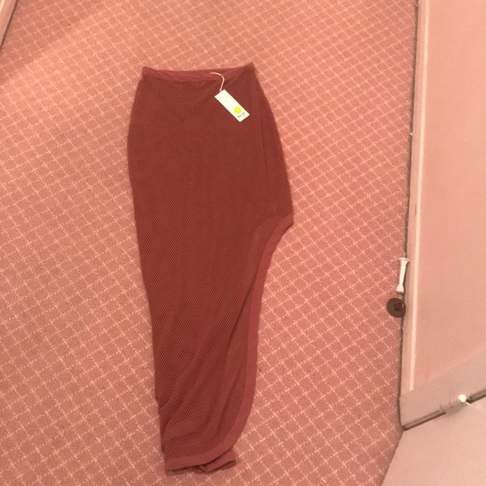 Mesh beach skirt with a slit